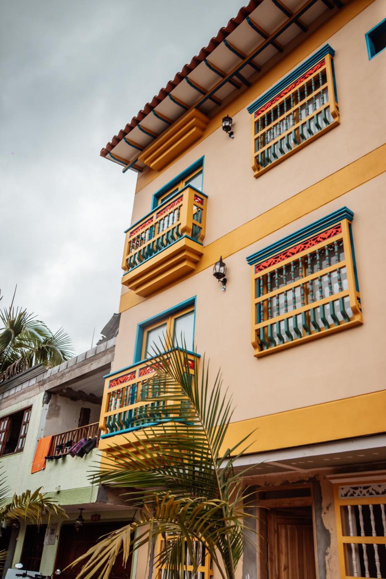 Las Palmas Apartamentos Guatapé Extérieur photo